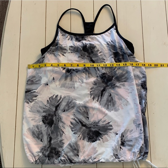 Fabletics // Bra Tank, Small - Picture 10 of 14
